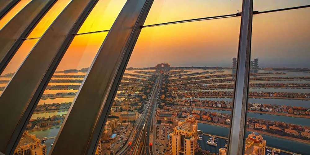 The-View-at-The-Palm-Dubai-from-Above